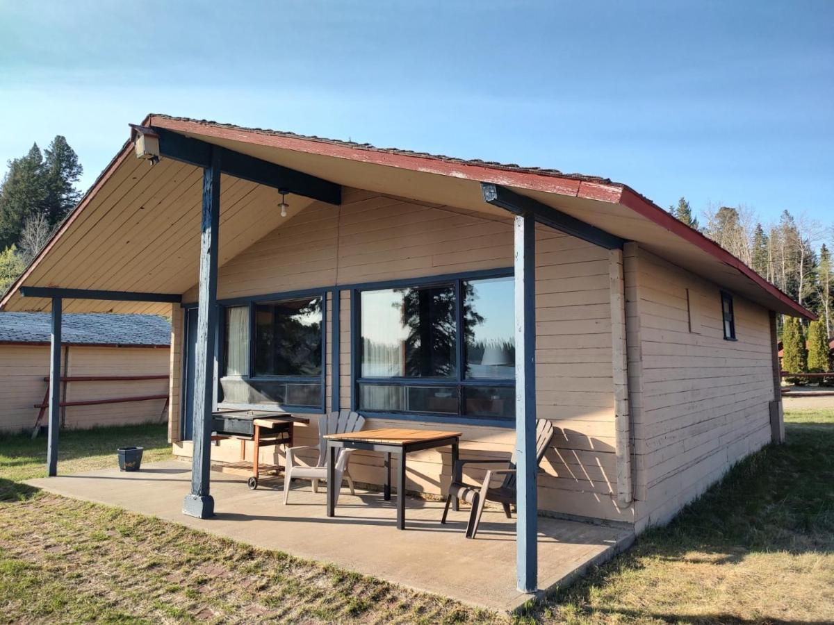 Lac Le Jeune Nature Resort Logan Lake Esterno foto