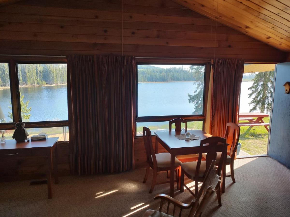 Lac Le Jeune Nature Resort Logan Lake Esterno foto