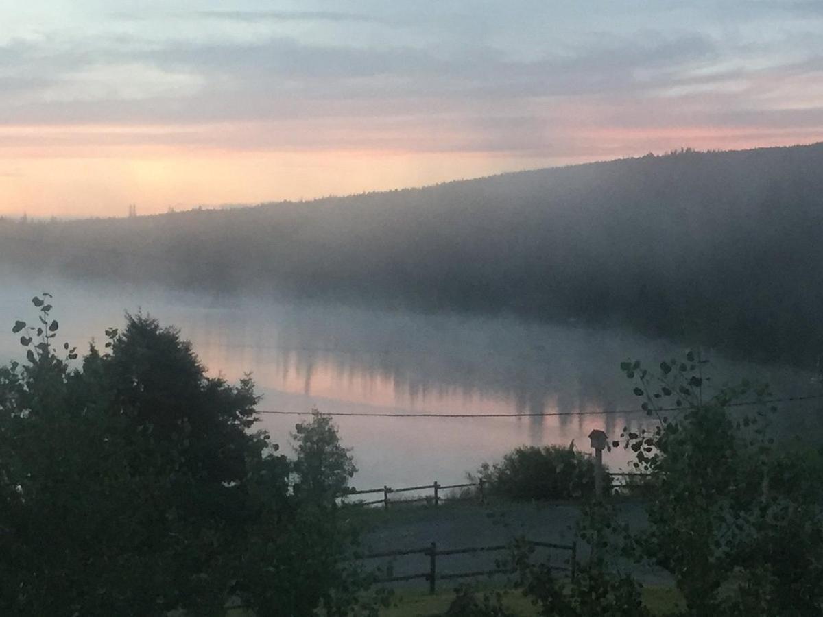Lac Le Jeune Nature Resort Logan Lake Esterno foto