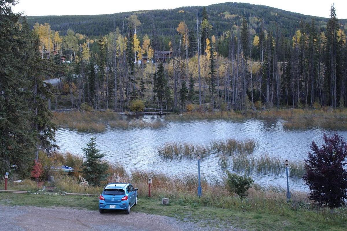 Lac Le Jeune Nature Resort Logan Lake Esterno foto