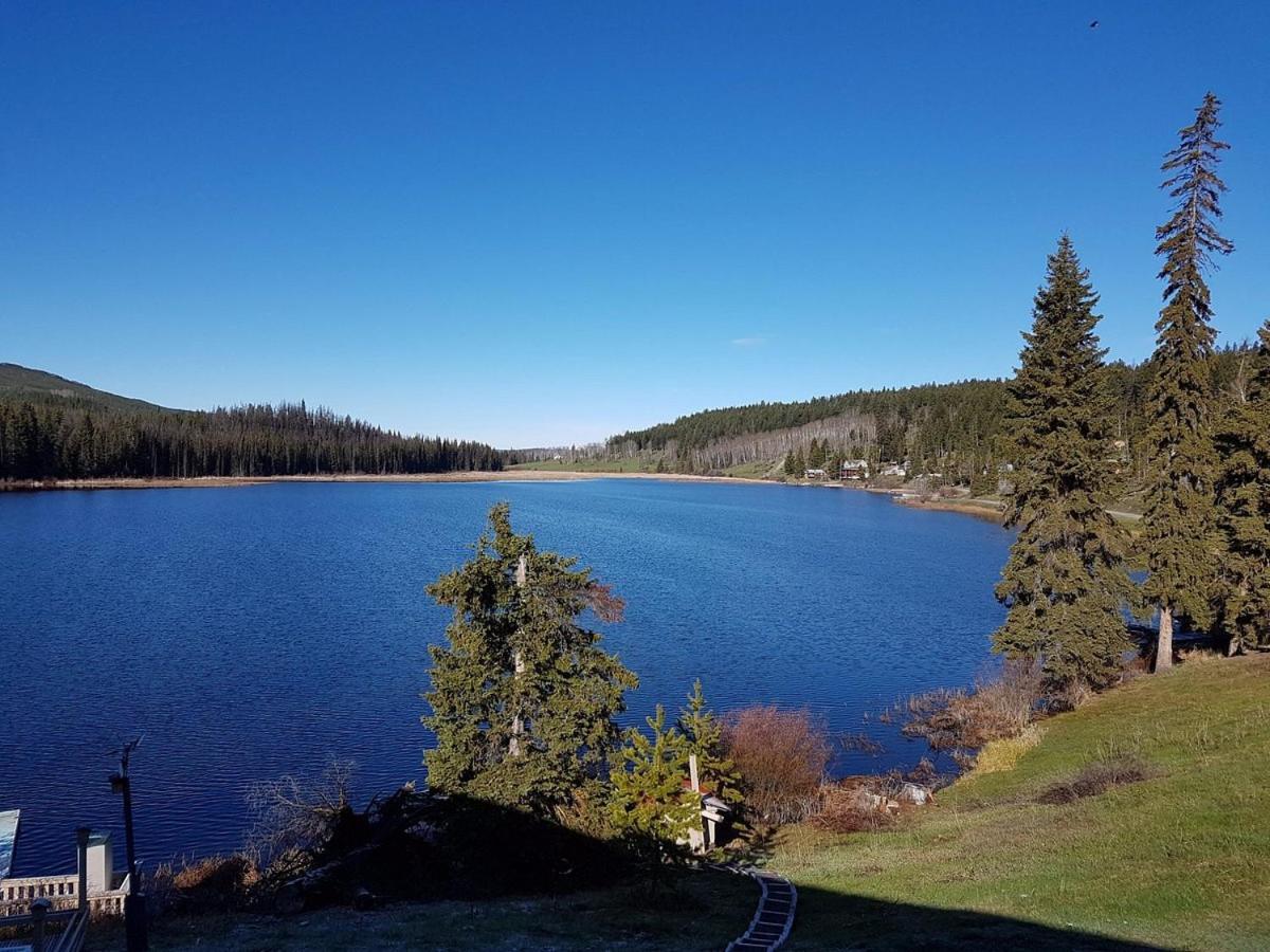 Lac Le Jeune Nature Resort Logan Lake Esterno foto