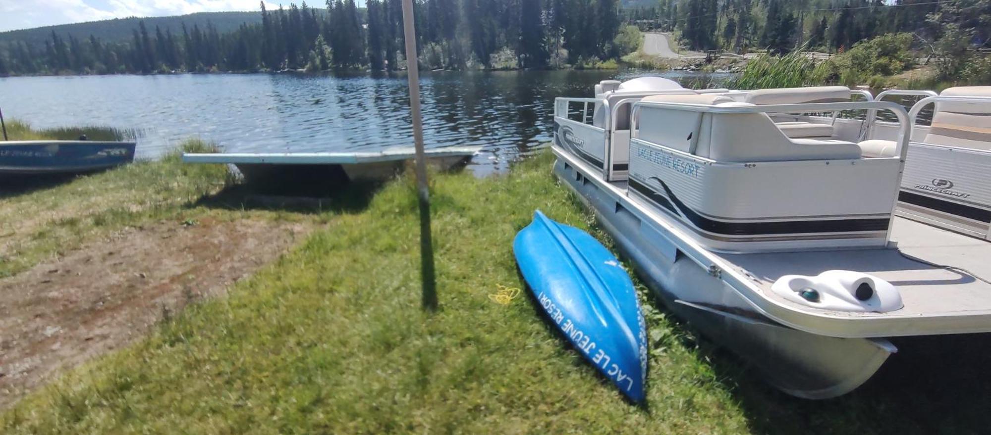 Lac Le Jeune Nature Resort Logan Lake Esterno foto