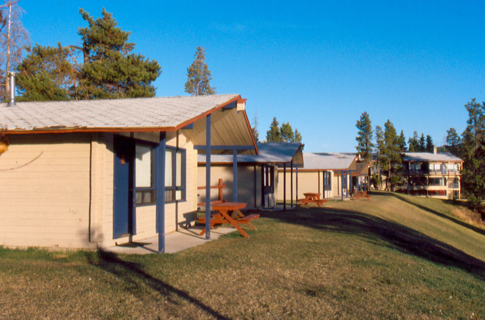 Lac Le Jeune Nature Resort Logan Lake Esterno foto